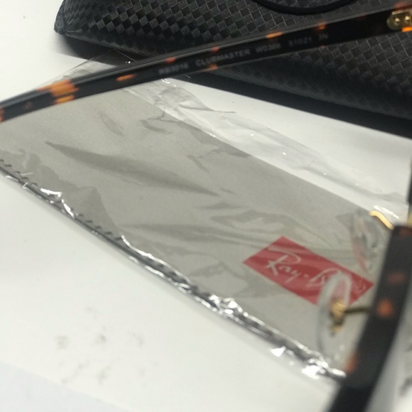 COPY - New rayban Club Master Tortoise/Gold RB3016 W036 - Picture 3 of 6